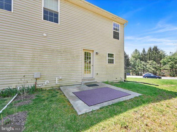 14 W Abby Ln, Schuylkill Haven, PA 17972