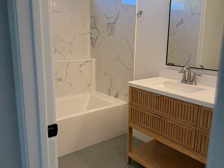 3304 E Sir Patrick Ct — Photo 30