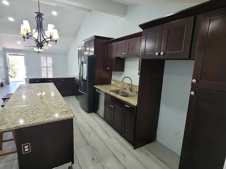 8320 Woodlake Pl — Photo 14
