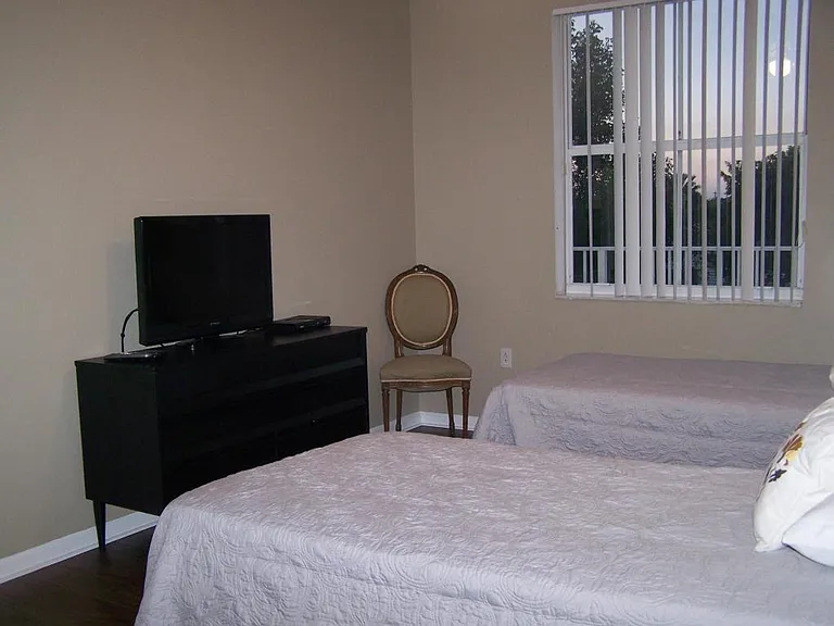 2100 Greenview Shores Blvd #519 — Photo 19