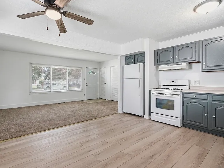 3315 175th Pl — Photo 3