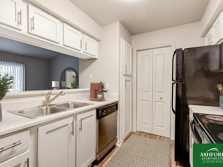 Ashford Apartments at Betton Hills — Photo 18