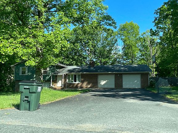 2nd image of 294 Fairlane Dr
