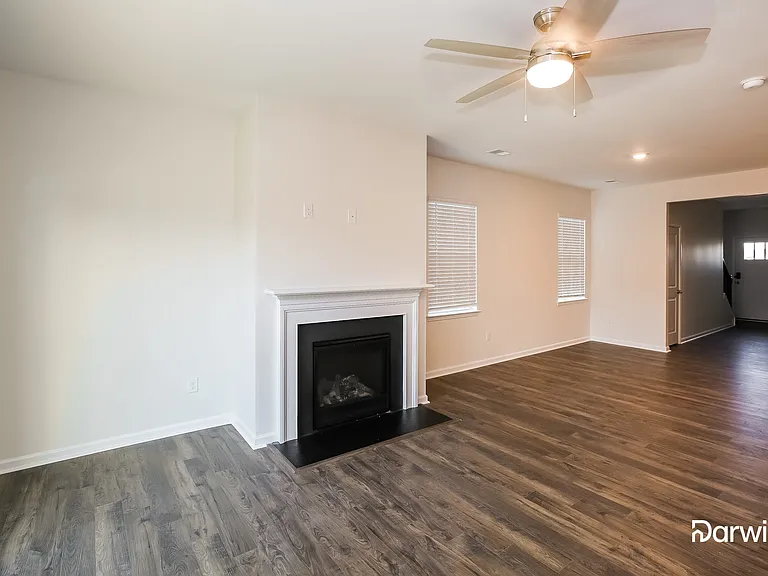 112 Old Home Rd — Photo 4