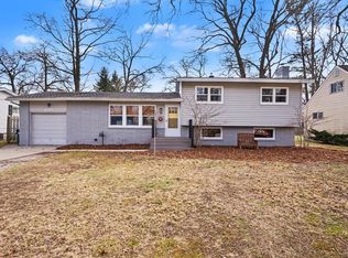 2289 Castle Ave, Norton Shores, MI 49441