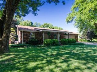 344 Sherwood Dr, Glen Carbon, IL