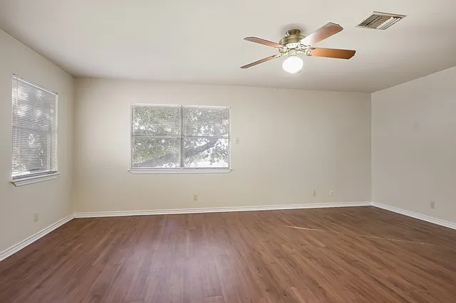 3 bed, 1838 sqft, $1,695 — Photo 4