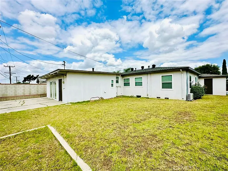 400 E Fernfield Dr — Photo 36