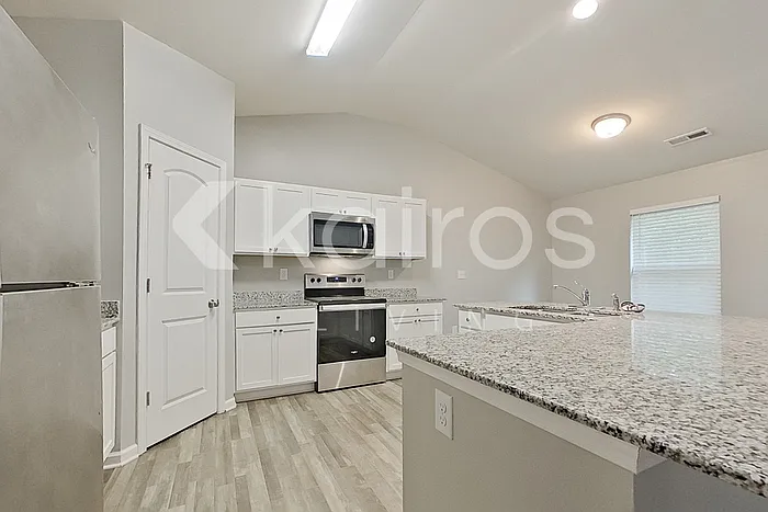 1251 Amberlight Cir — Photo 7