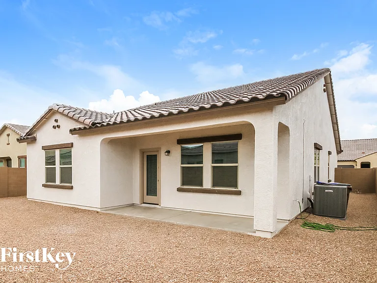 398 W Powell Dr — Photo 15