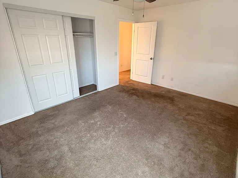 Iron Mountain Cir — Photo 9
