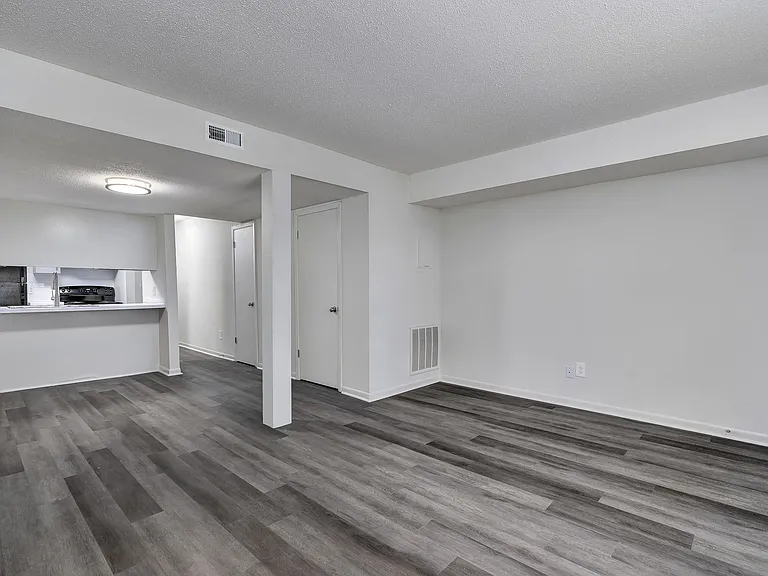 Willow - Living Room
