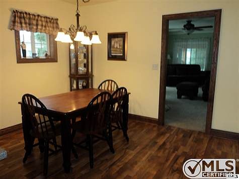 4th image of 1128 Hinckley Blvd