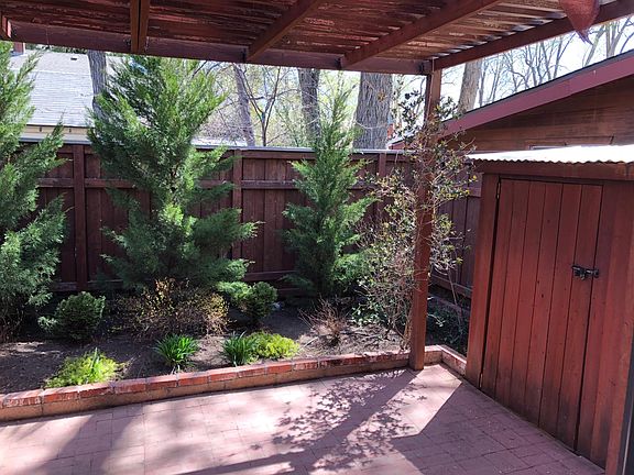 Covered patio w/shed