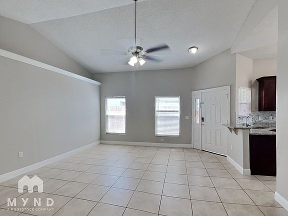 3rd image of 233 Briar Bay Cir