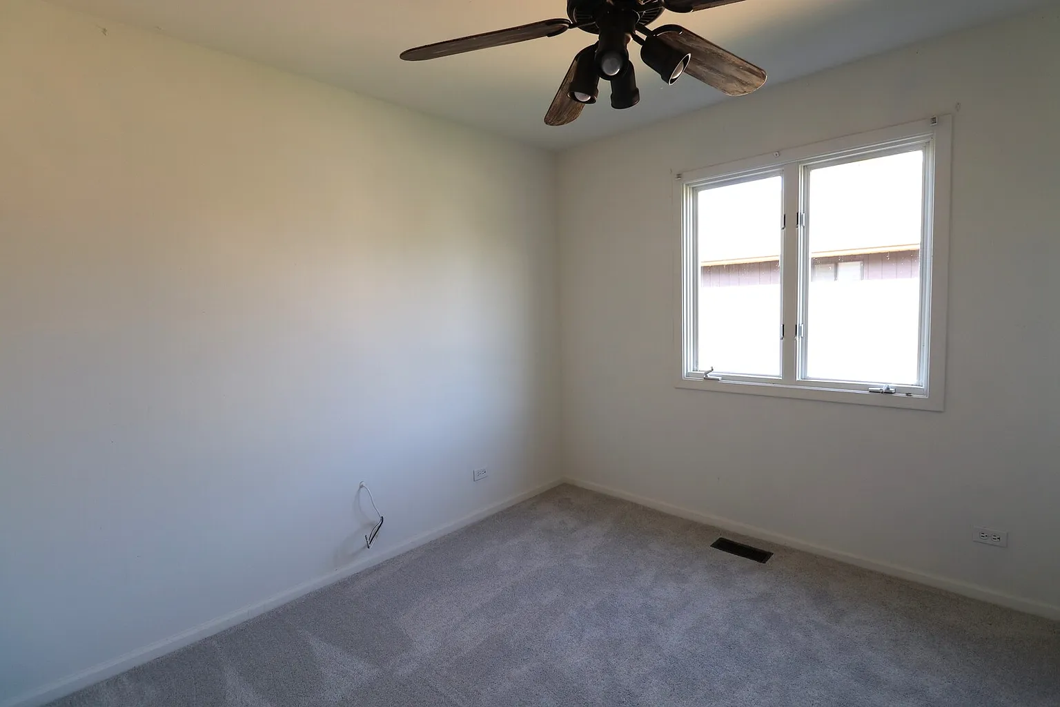 316 Morningside Dr APT B photo 1