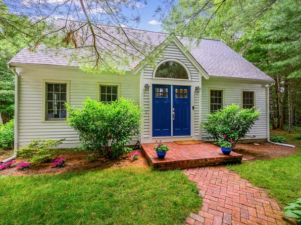 20 Shannon Way, Barnstable, MA 02630