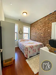 Rented by Realty 2000 Corp