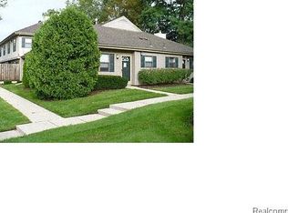 24867 Cashmere Ct #1, Southfield, MI 48033