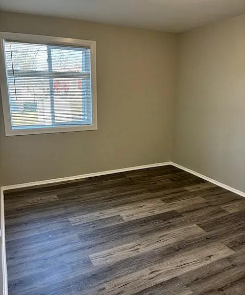 1103 Evans Ave — Photo 9