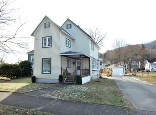 272 E 2nd St, Corning, NY 14830