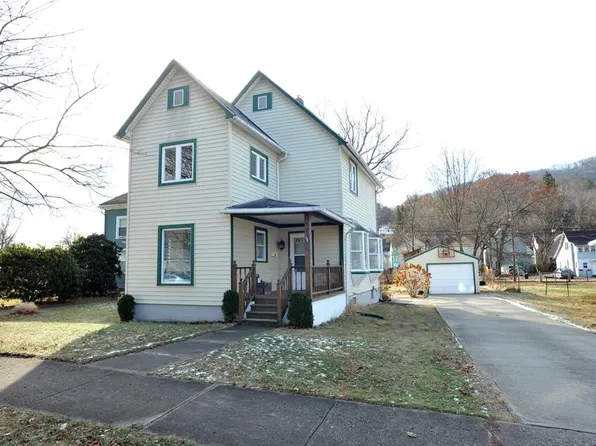 272 E 2nd St, Corning, NY 14830