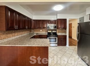 21-24 Hoyt Ave S #20, Astoria, NY 11102