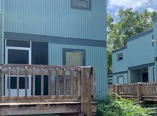 605 SW 75th St APT 210, Gainesville, FL 32607