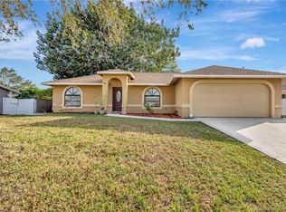 252 NW Lincoln Ave, Port Saint Lucie, FL 34983