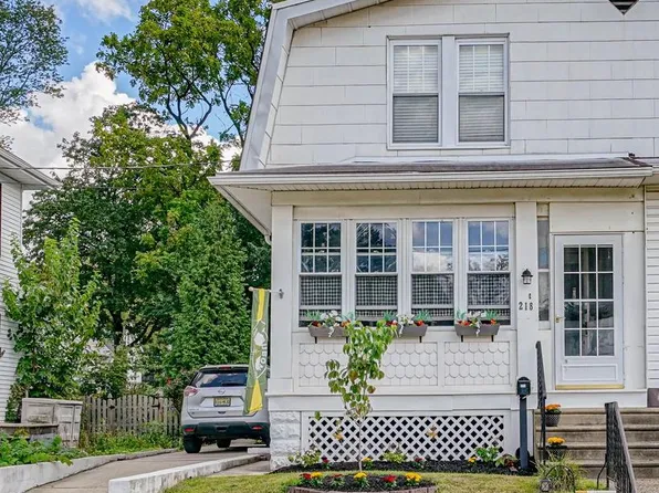 218 Walnut St, Audubon, NJ 08106