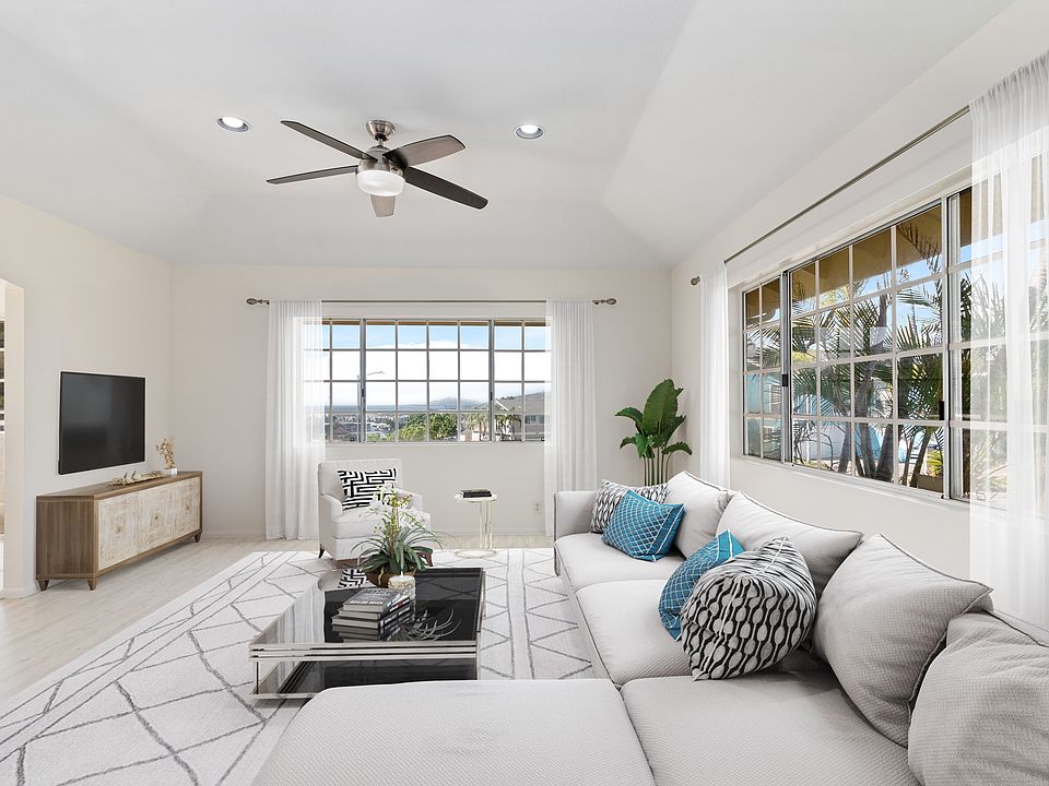 Living room (dianing room)