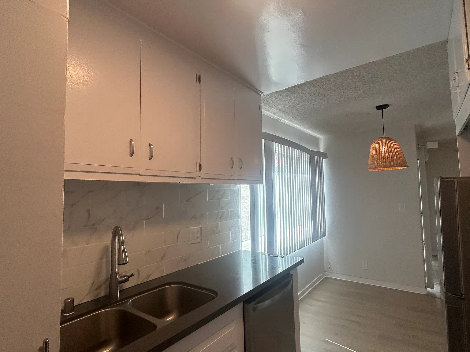 1 bed, 640 sqft, $1,895 — Photo 2