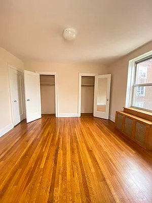 Rented by Kew Forest Realty Inc | media 10