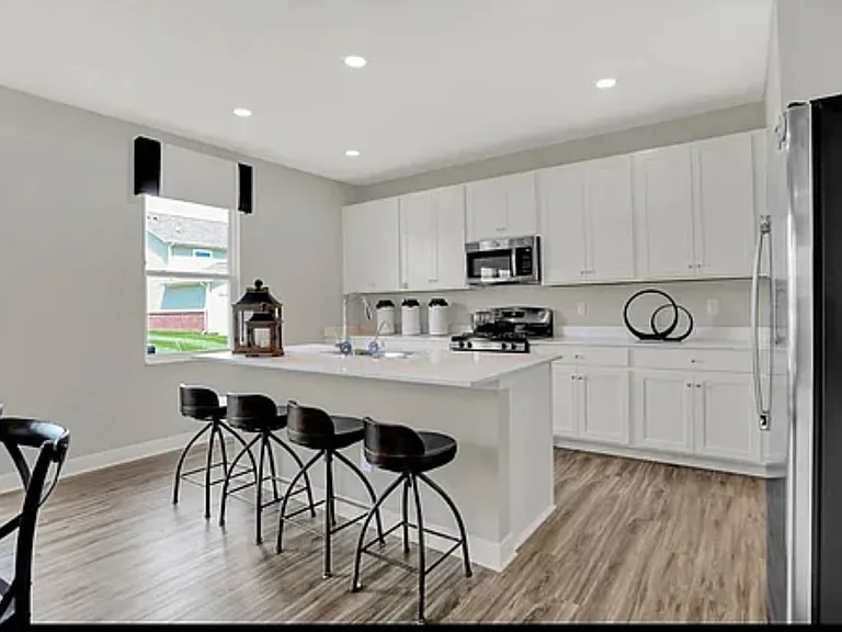 8595 Strabet Dr — Photo 20