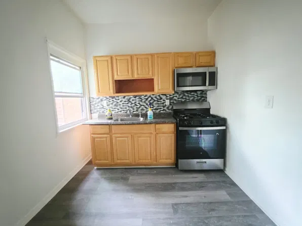 522 Mercer St #2B, Jersey City, NJ 07306