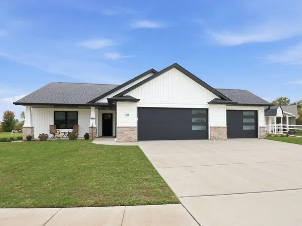 624 Rock Point Rd, Colona, IL 61241
