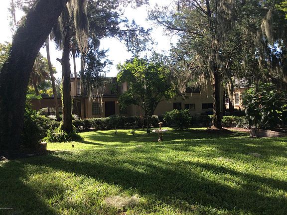3rd image of 5740 Clifton Ave