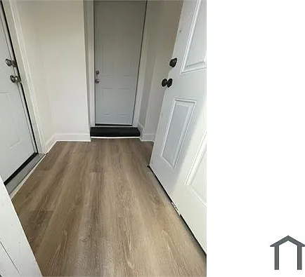 3 bed, 1500 sqft, $2,100 — Photo 2