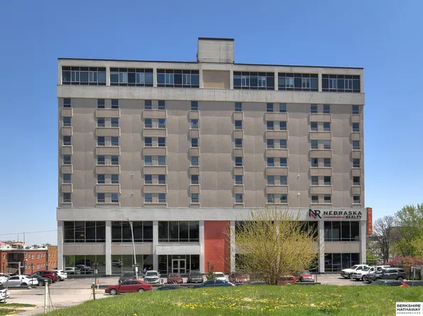 105 N 31st Ave APT 806, Omaha, NE 68131