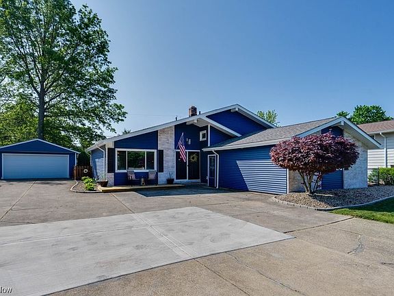 2nd image of 36822 Lakeshore Blvd #36822