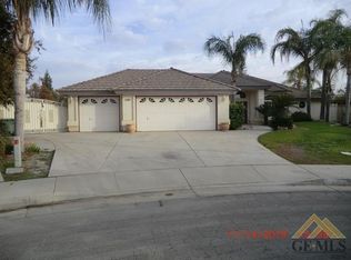 8806 Brannock Ct, Bakersfield, CA 93313