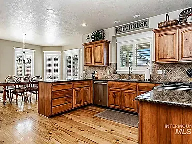 4 bed, 2800 sqft, $3,195 — Photo 1