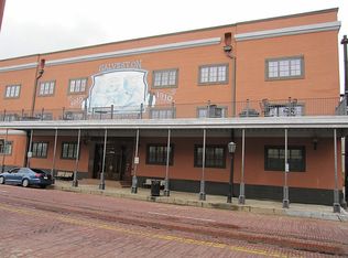 104 Moody Ave APT 207, Galveston, TX 77550