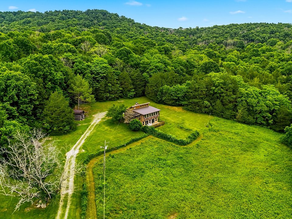 1st image of 427 Adams Rd