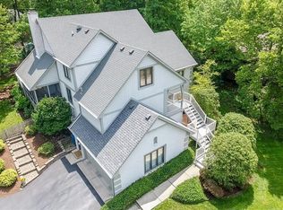 8455 Cleat Ct, Indianapolis, IN