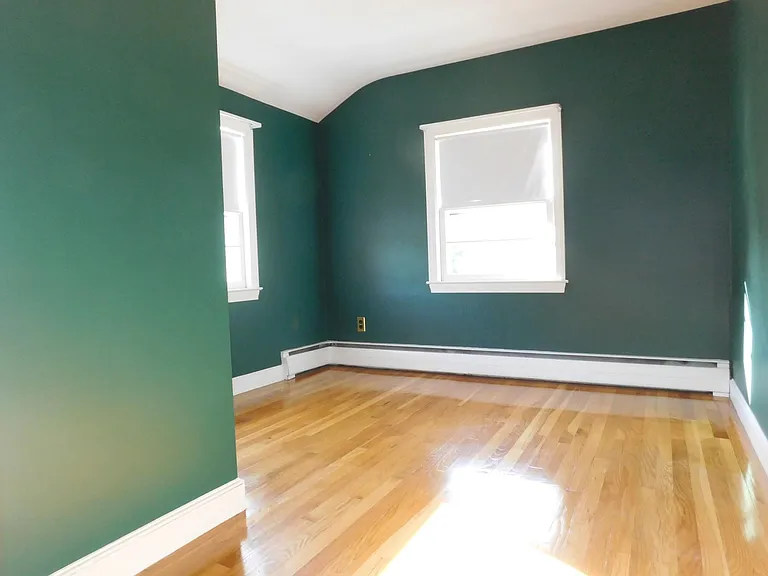62 Wentworth St — Photo 13