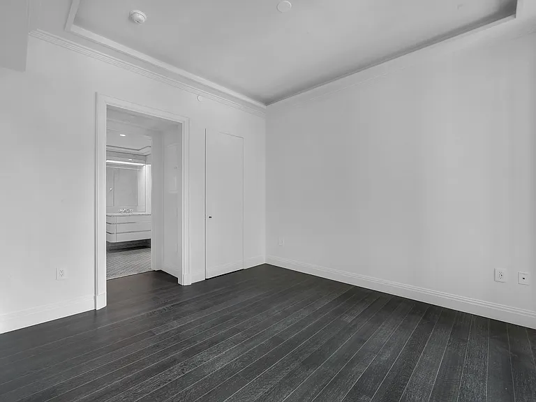 303 Park Ave #2701 — Photo 9