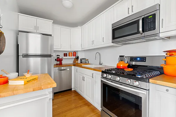 Sold by Corcoran | media 4