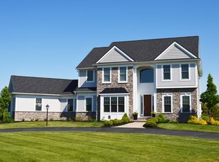 86 Coventry Rdg, Pittsford, NY 14534