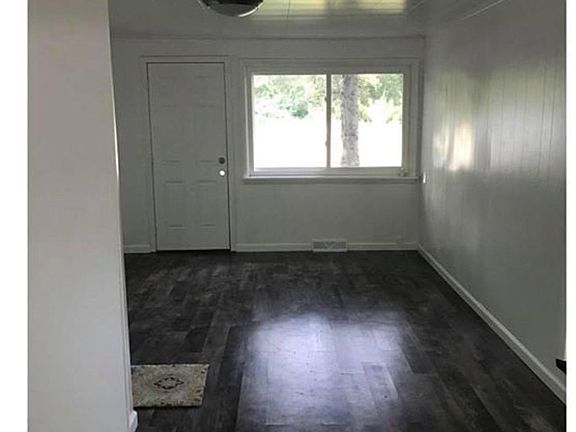 3rd image of 7546 48th St SE